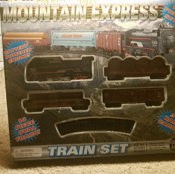 Train Set - Picture 1 of 3
